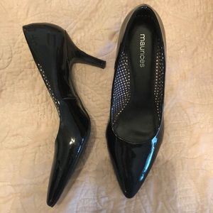 Black pumps size 11